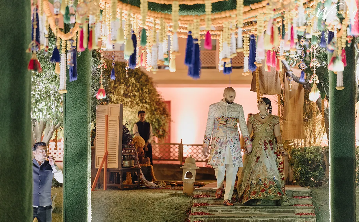Outdoor mehendi ceremony decor by Vows Vachan India